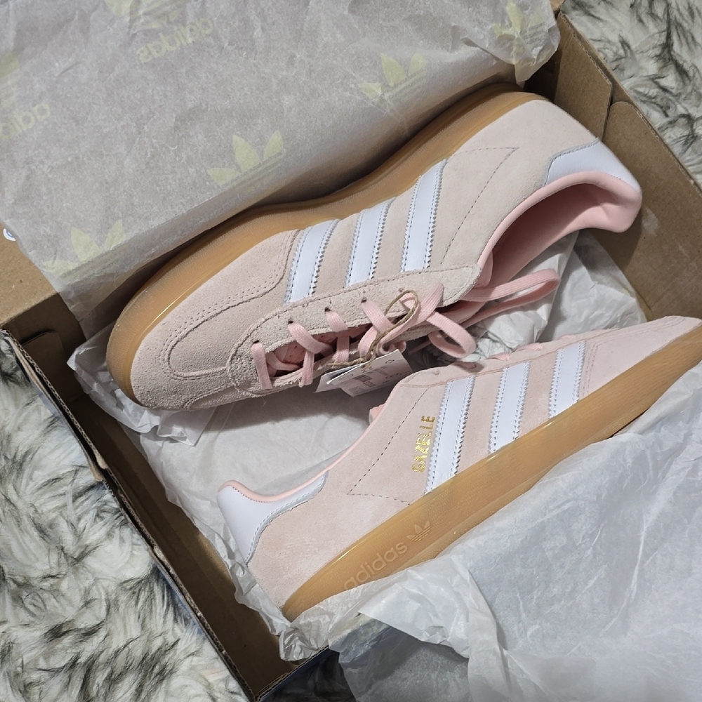 Adidas Women's Pink and White Sneakers